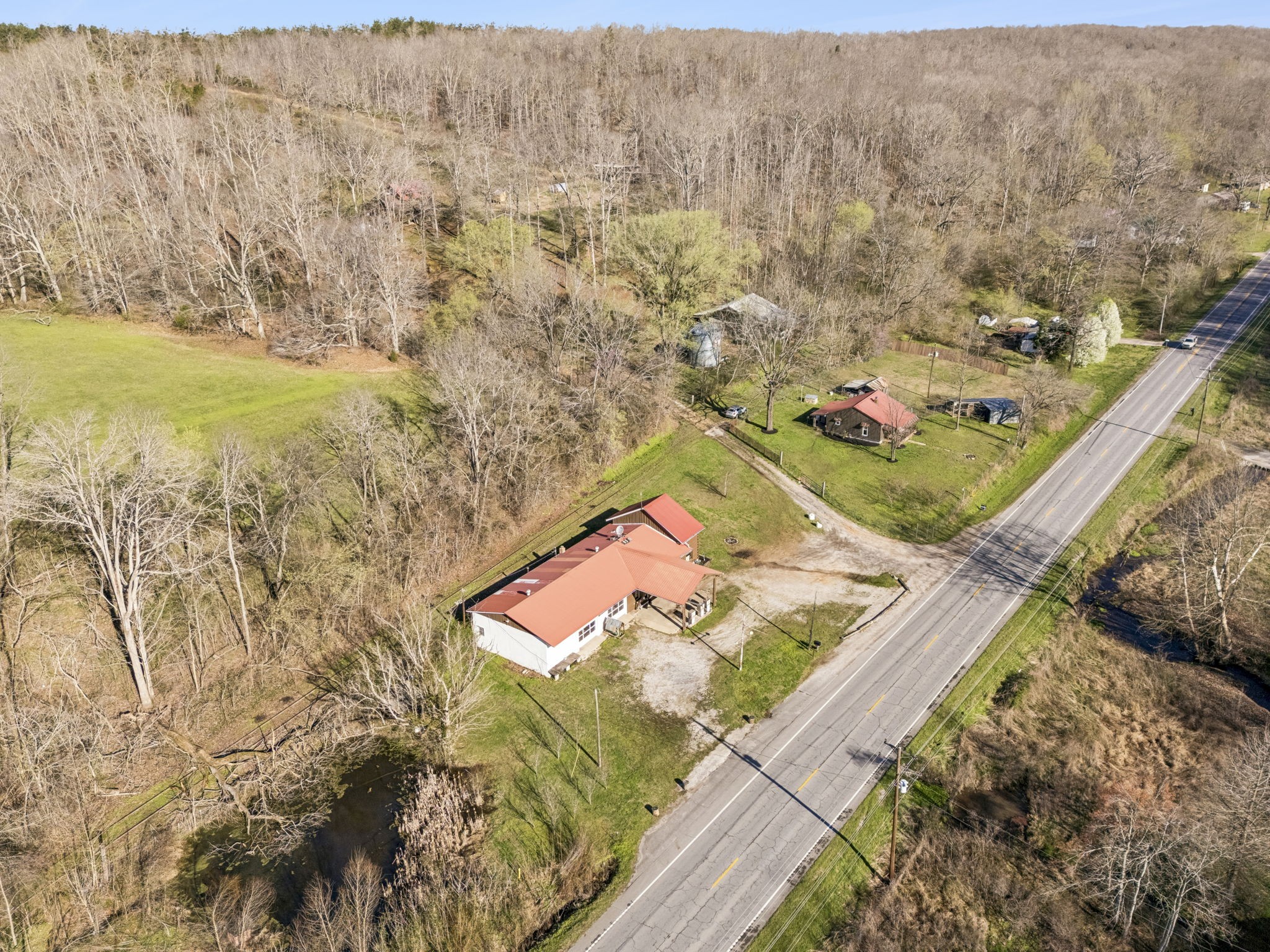 852 Highway 100, W Centerville TN 37033