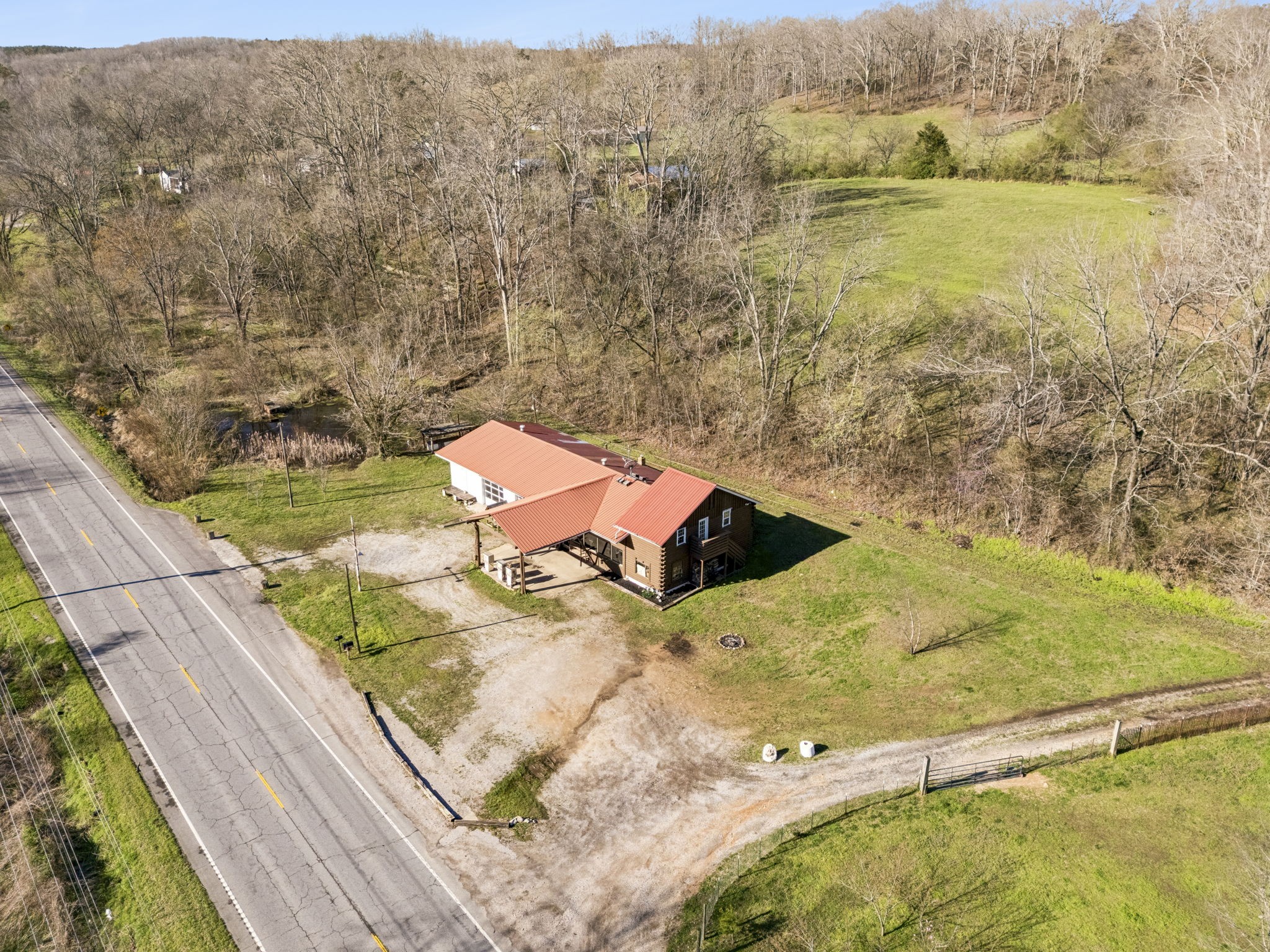 852 Highway 100, W Centerville TN 37033