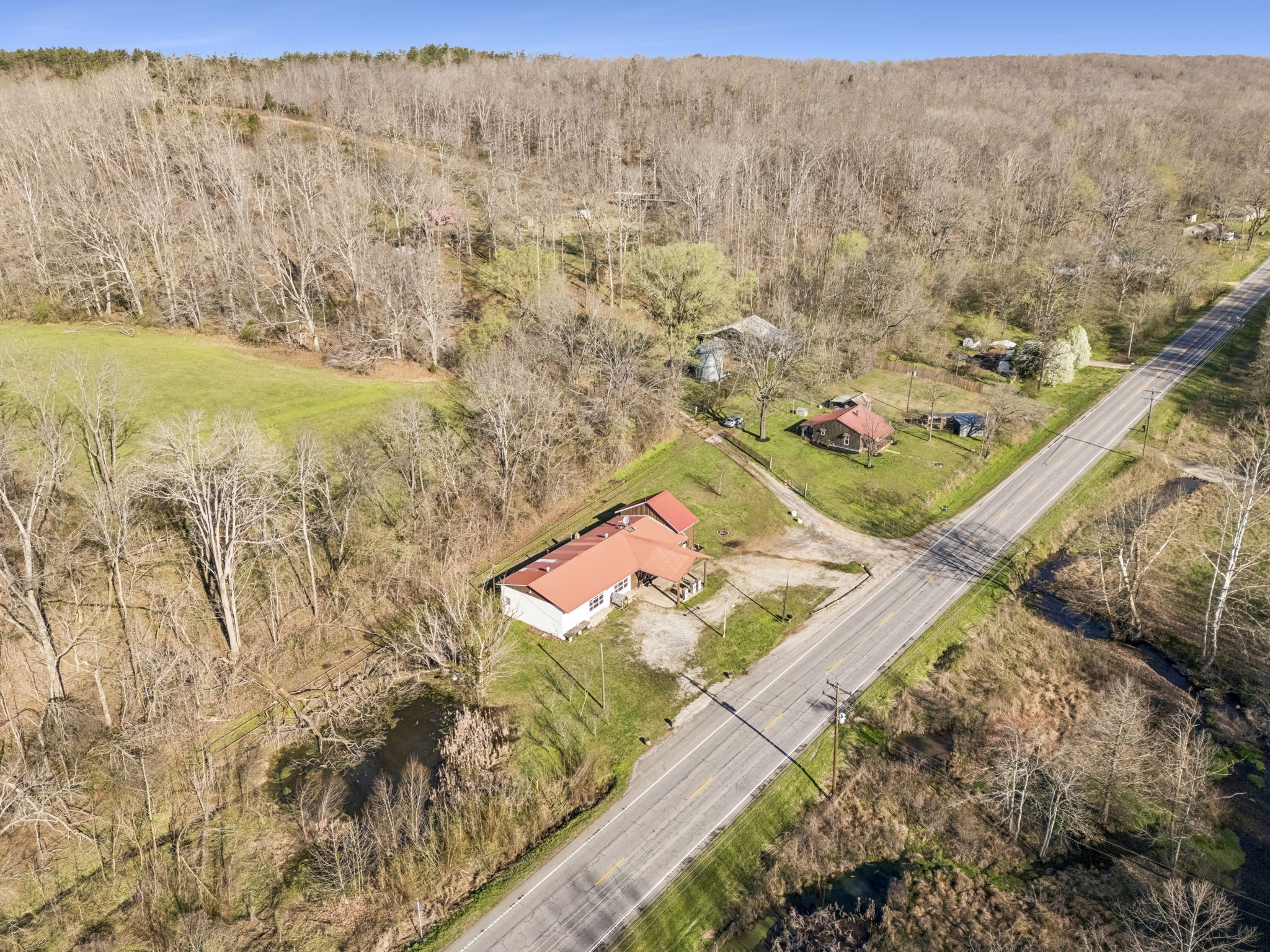 852 Highway 100, W Centerville TN 37033