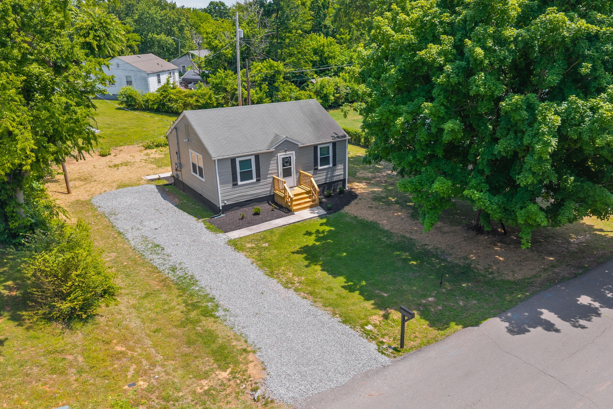 303 Park Lane Clarksville TN 37042