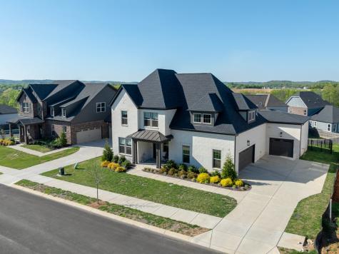 194 Phillips Bend Spring Hill TN 37174