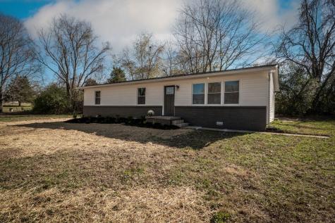 106 Aaron Drive Burns TN 37029