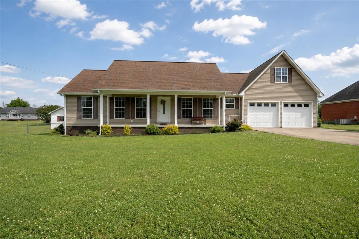 30 Taylor Circle Ethridge TN 38456