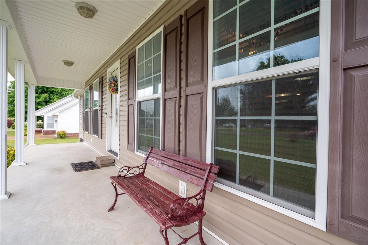 30 Taylor Circle Ethridge TN 38456