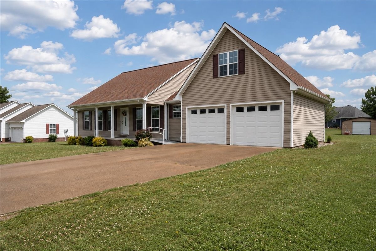 30 Taylor Circle Ethridge TN 38456
