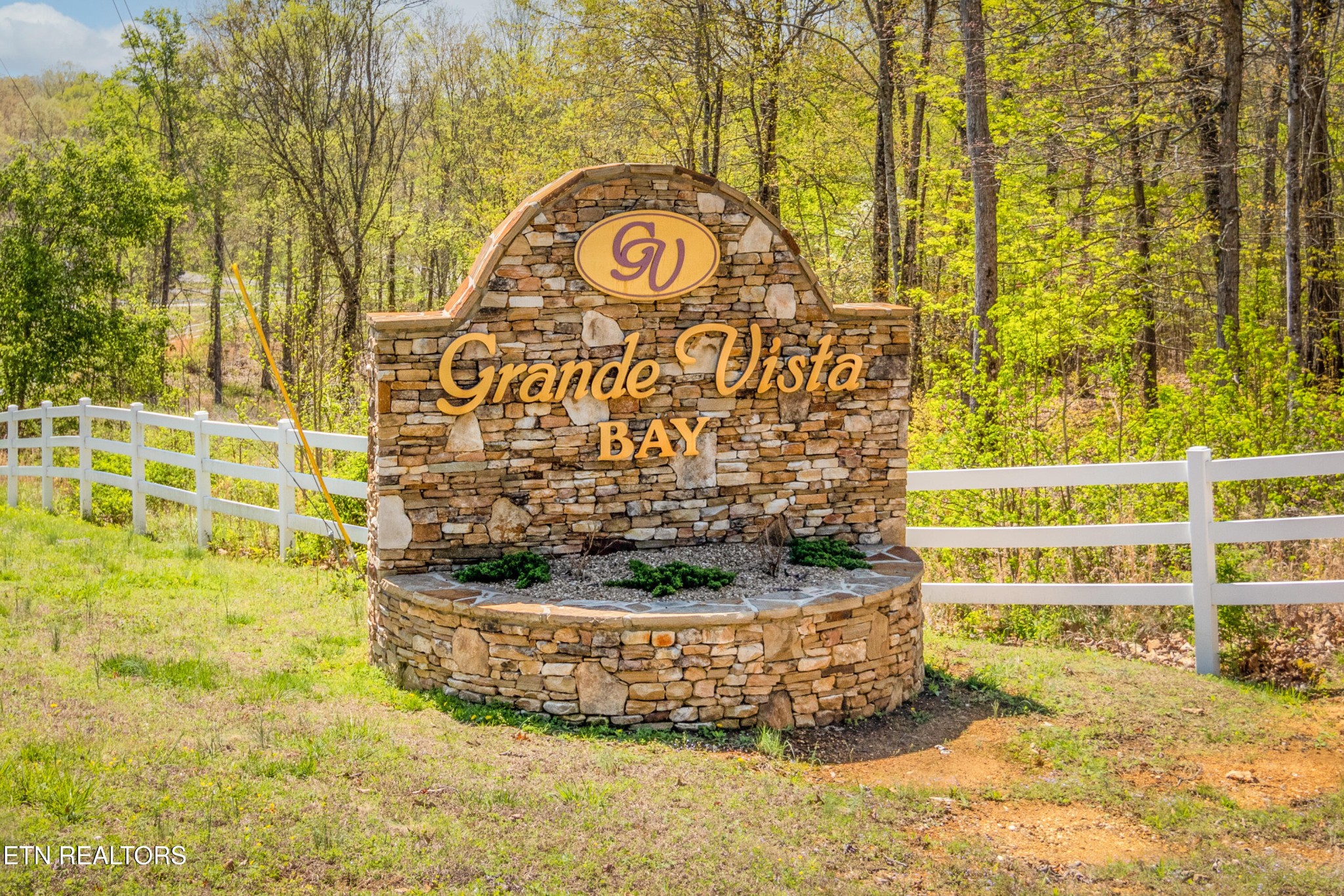 359 Walking Horse Trail Rockwood TN 37854