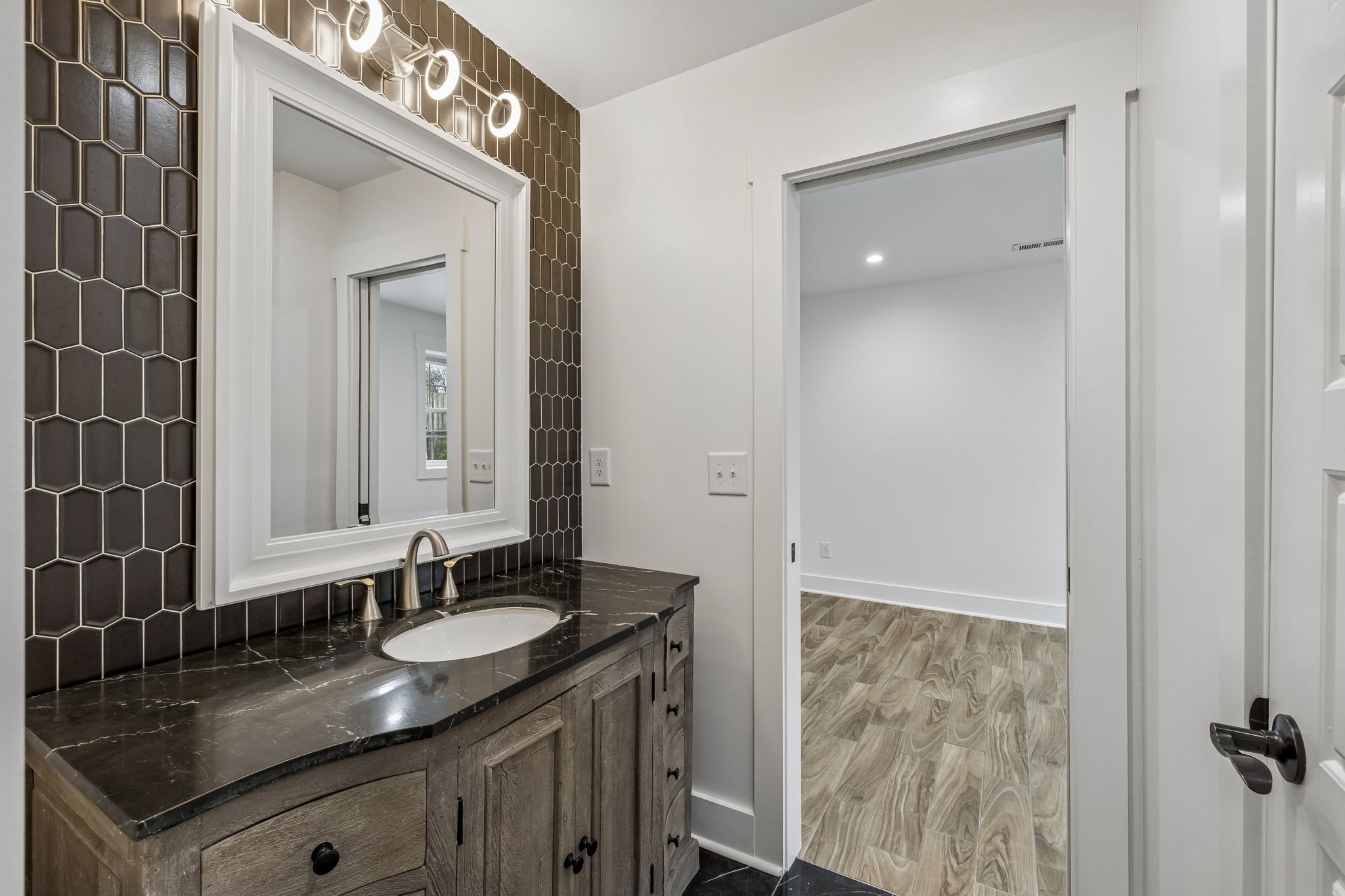2110 Sadler Avenue Nashville TN 37210