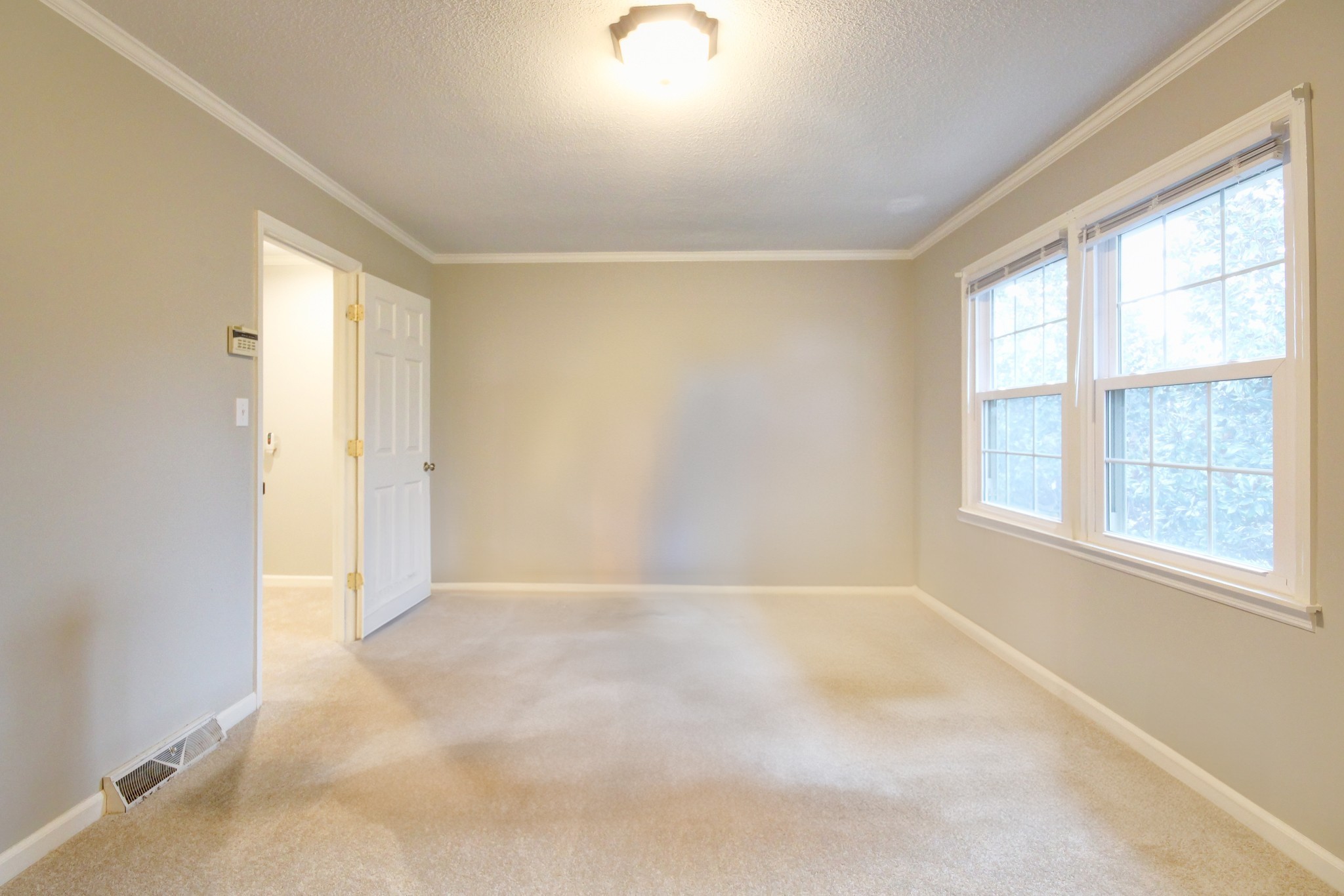 2172 Memorial Drive Clarksville TN 37043