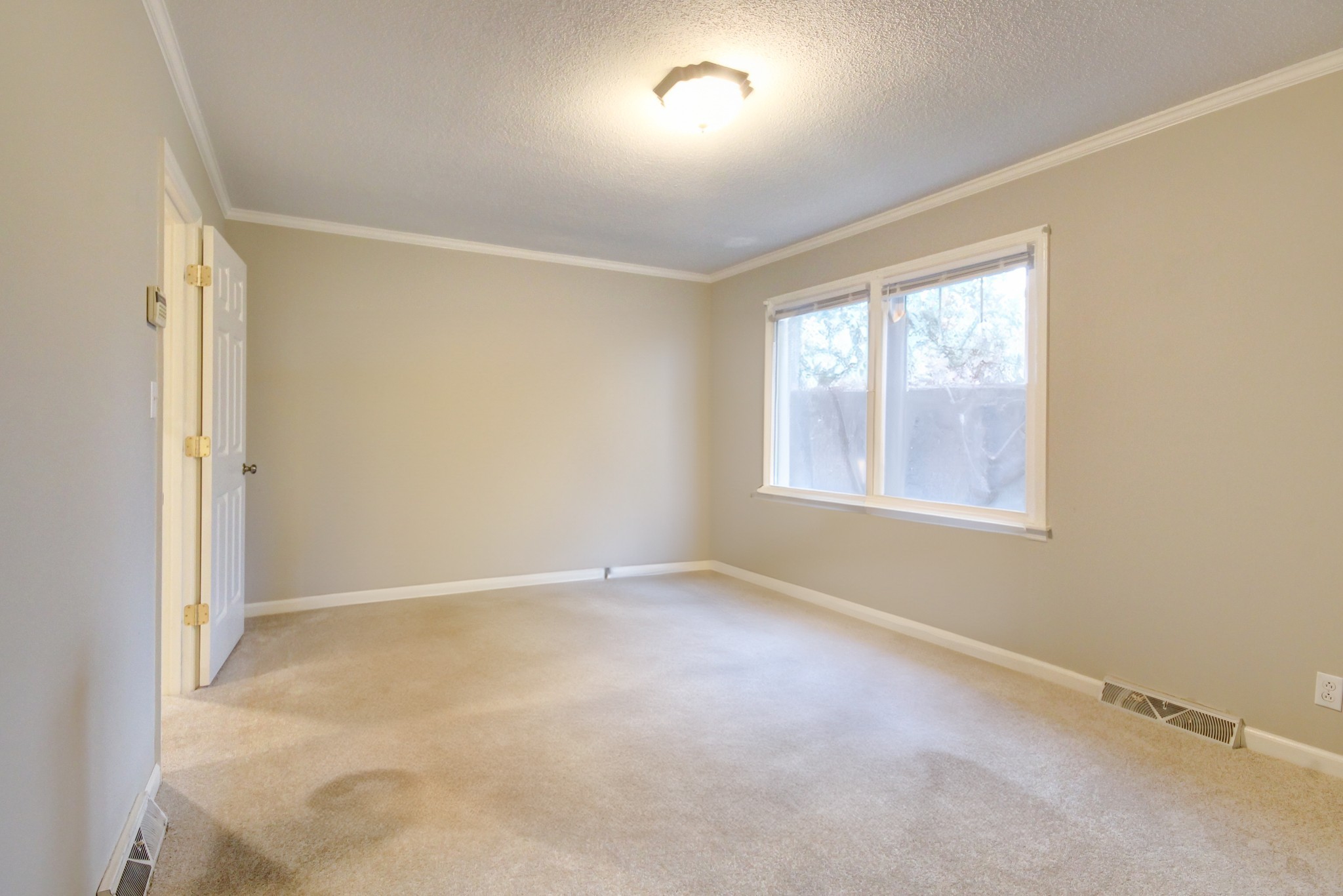 2172 Memorial Drive Clarksville TN 37043