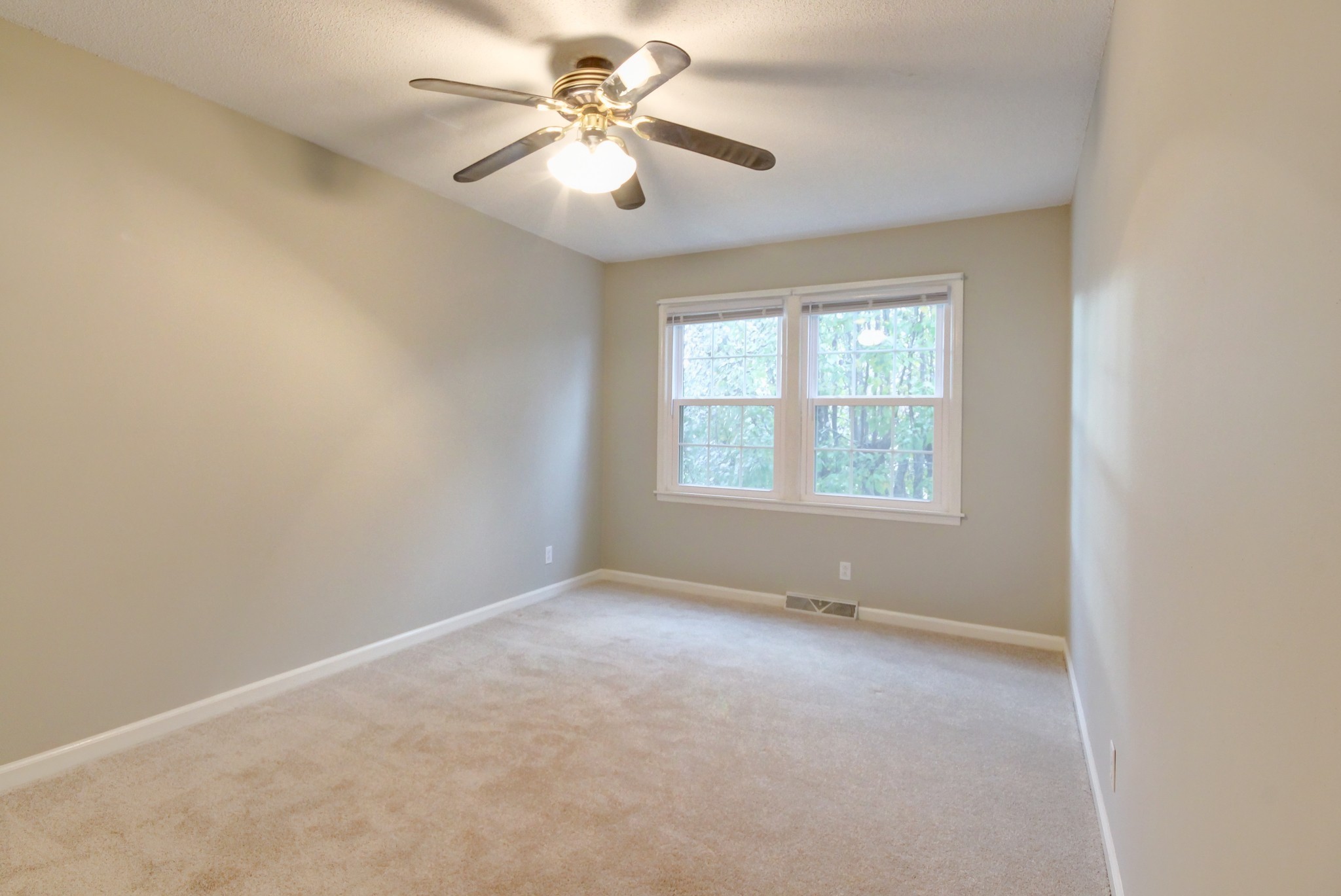 2172 Memorial Drive Clarksville TN 37043