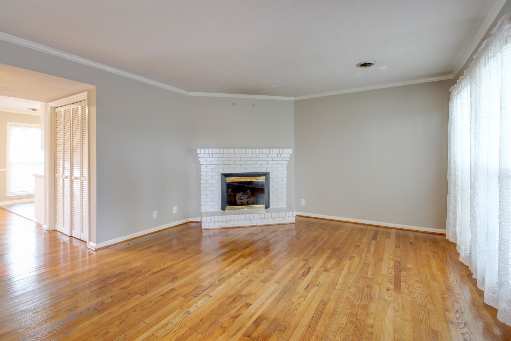 2172 Memorial Drive Clarksville TN 37043