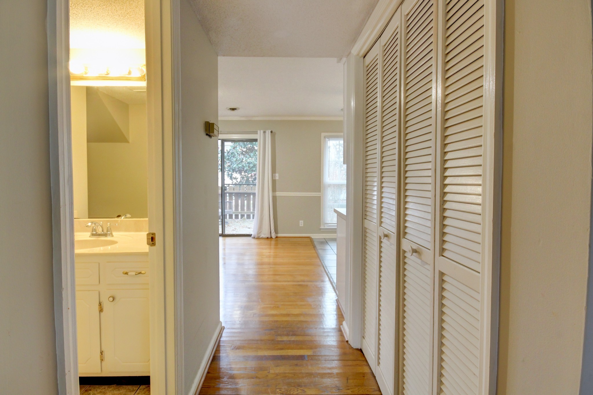 2172 Memorial Drive Clarksville TN 37043