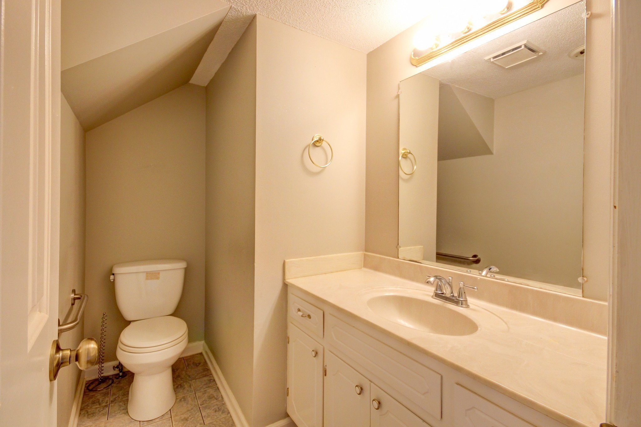 2172 Memorial Drive Clarksville TN 37043