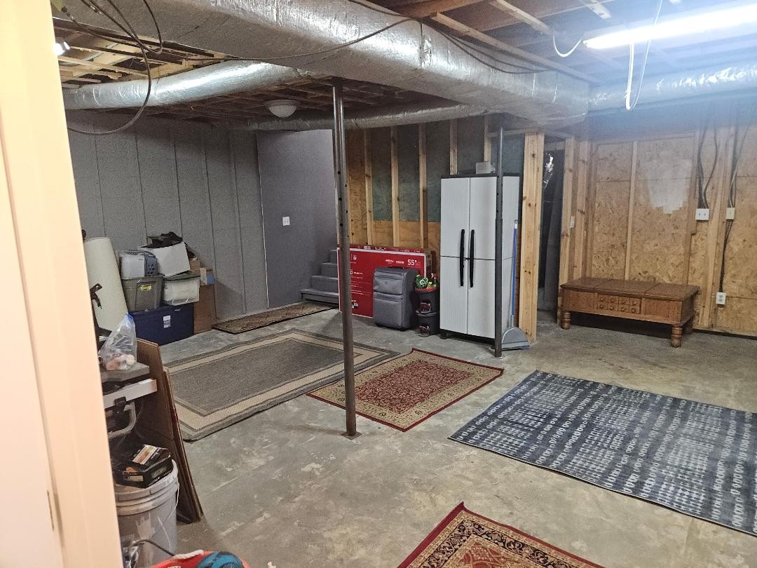 10819 Highway 13 Cumberland City TN 37050