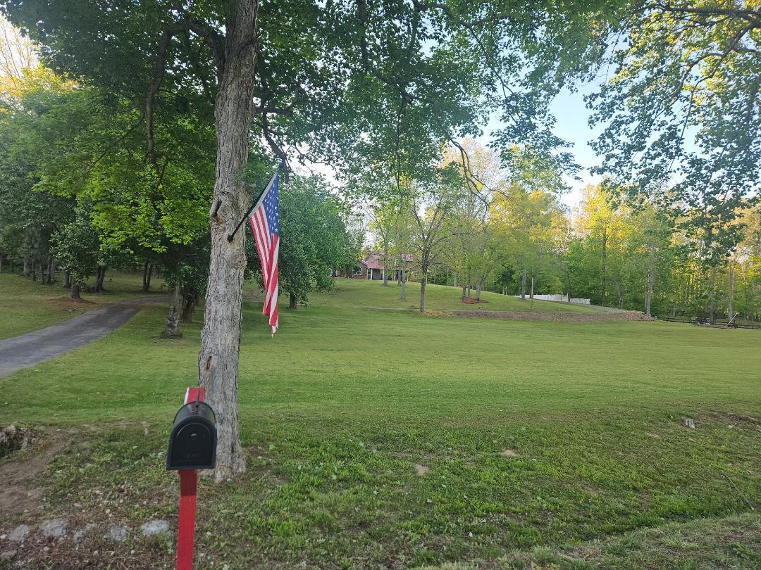 10819 Highway 13 Cumberland City TN 37050