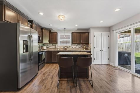 827 Crestone Lane Clarksville TN 37042