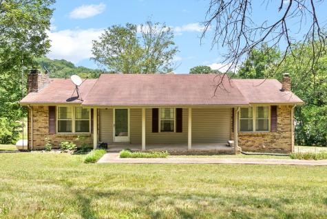 3513 Bowker Road Charlotte TN 37036