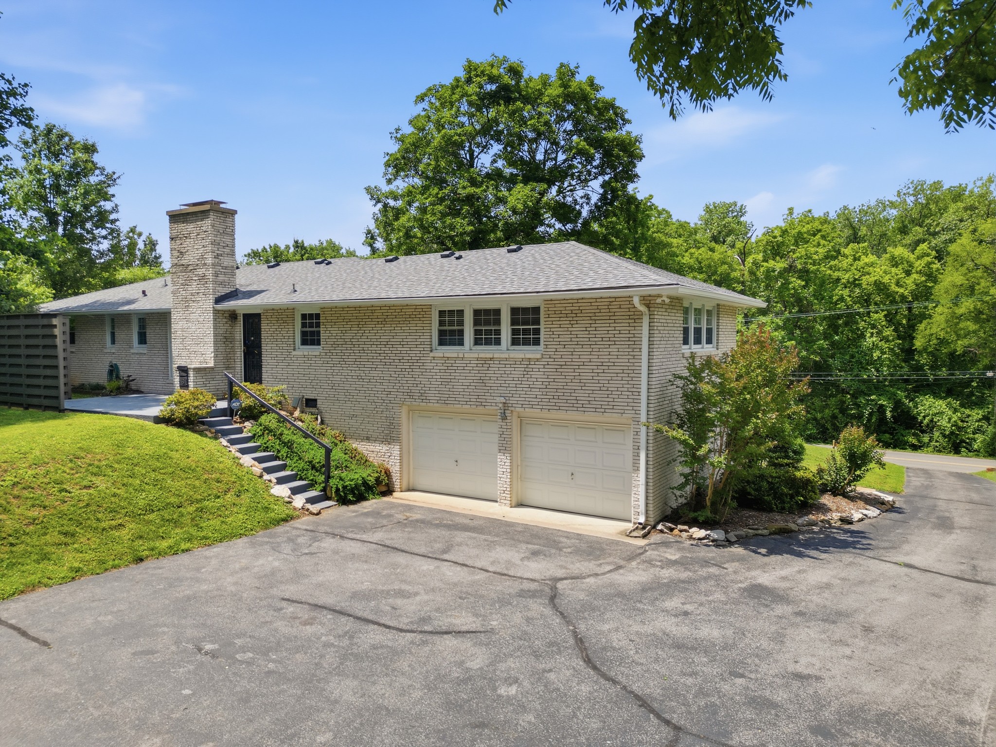742 Currey Road Nashville TN 37217