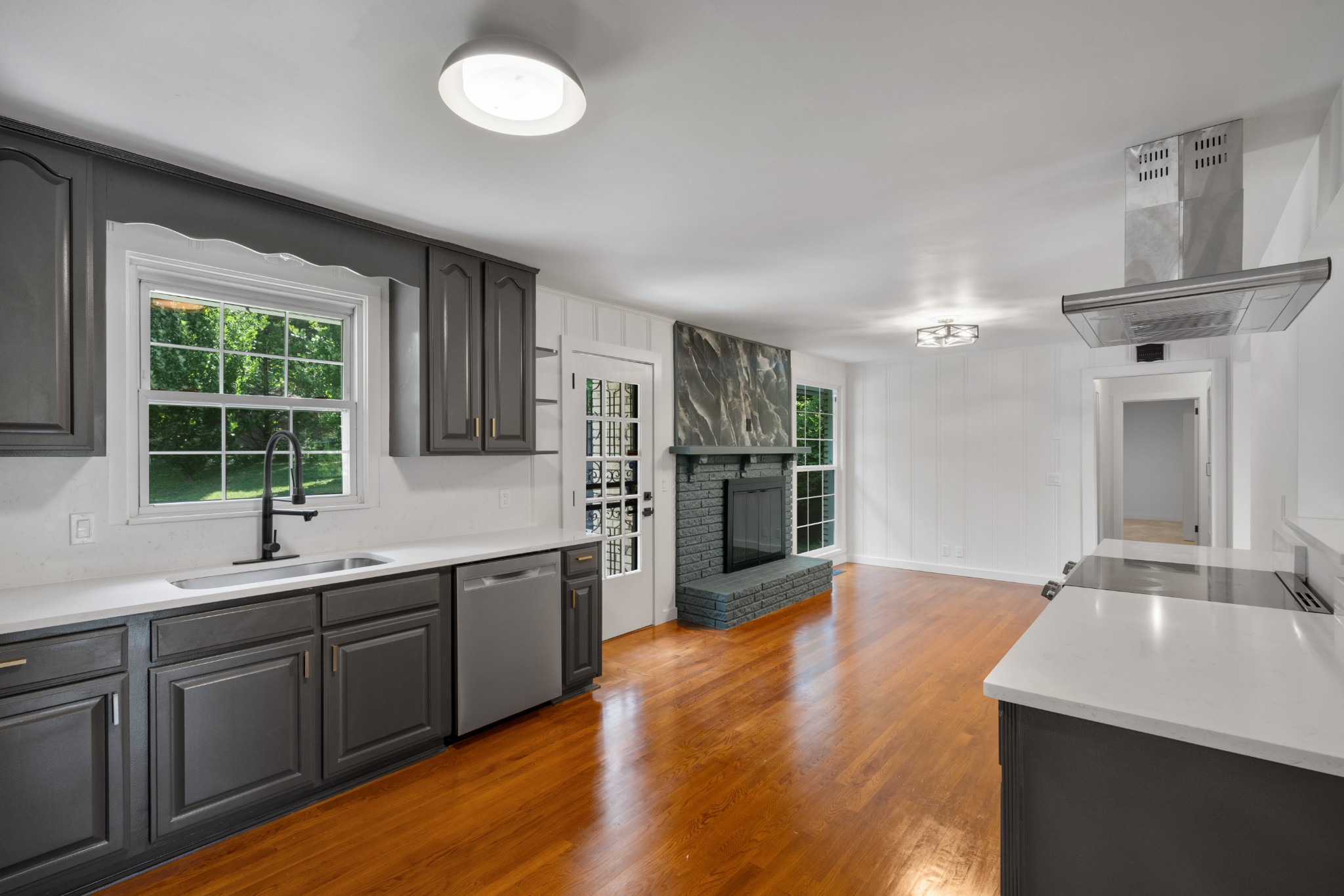 742 Currey Road Nashville TN 37217