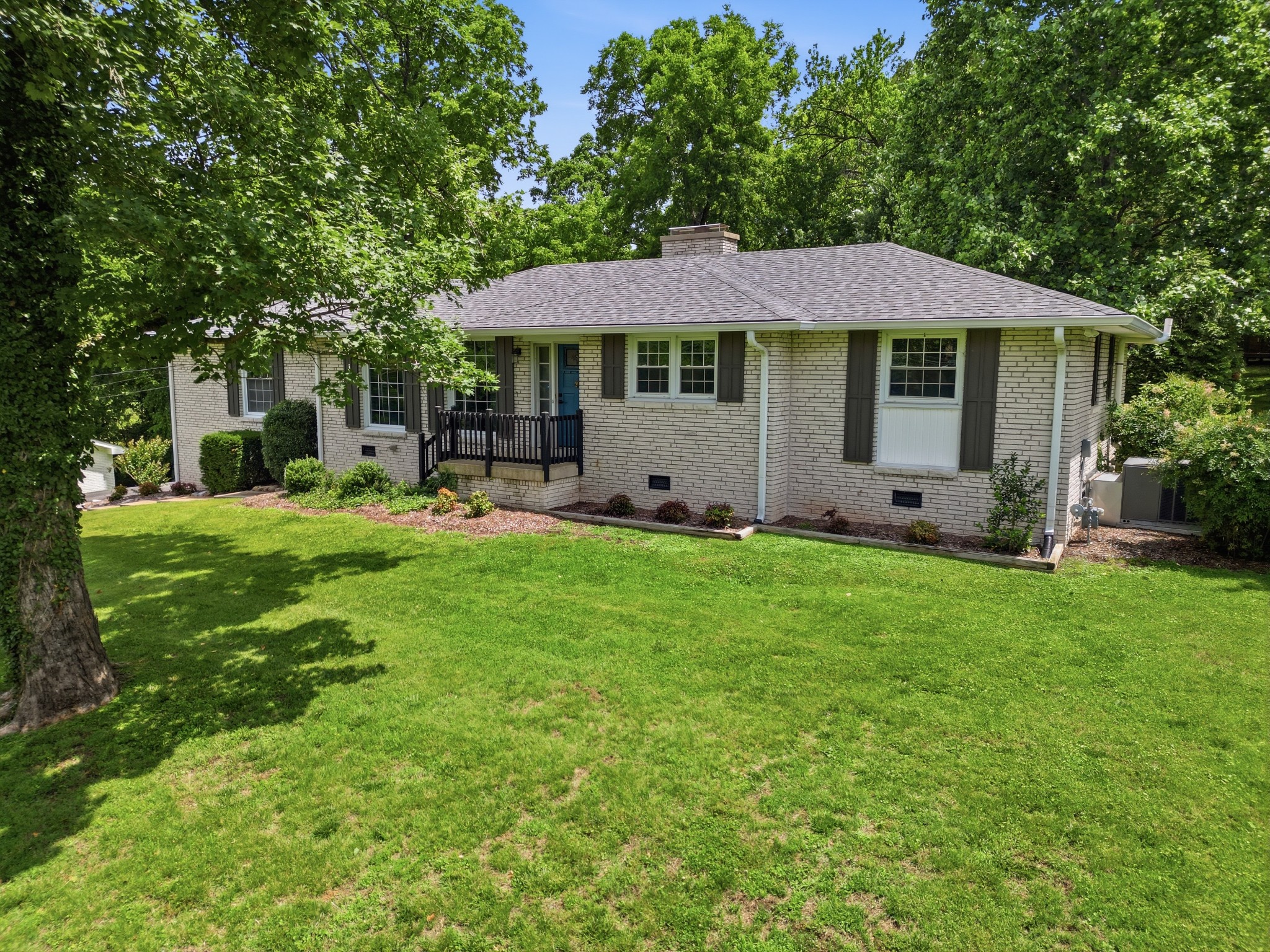 742 Currey Road Nashville TN 37217
