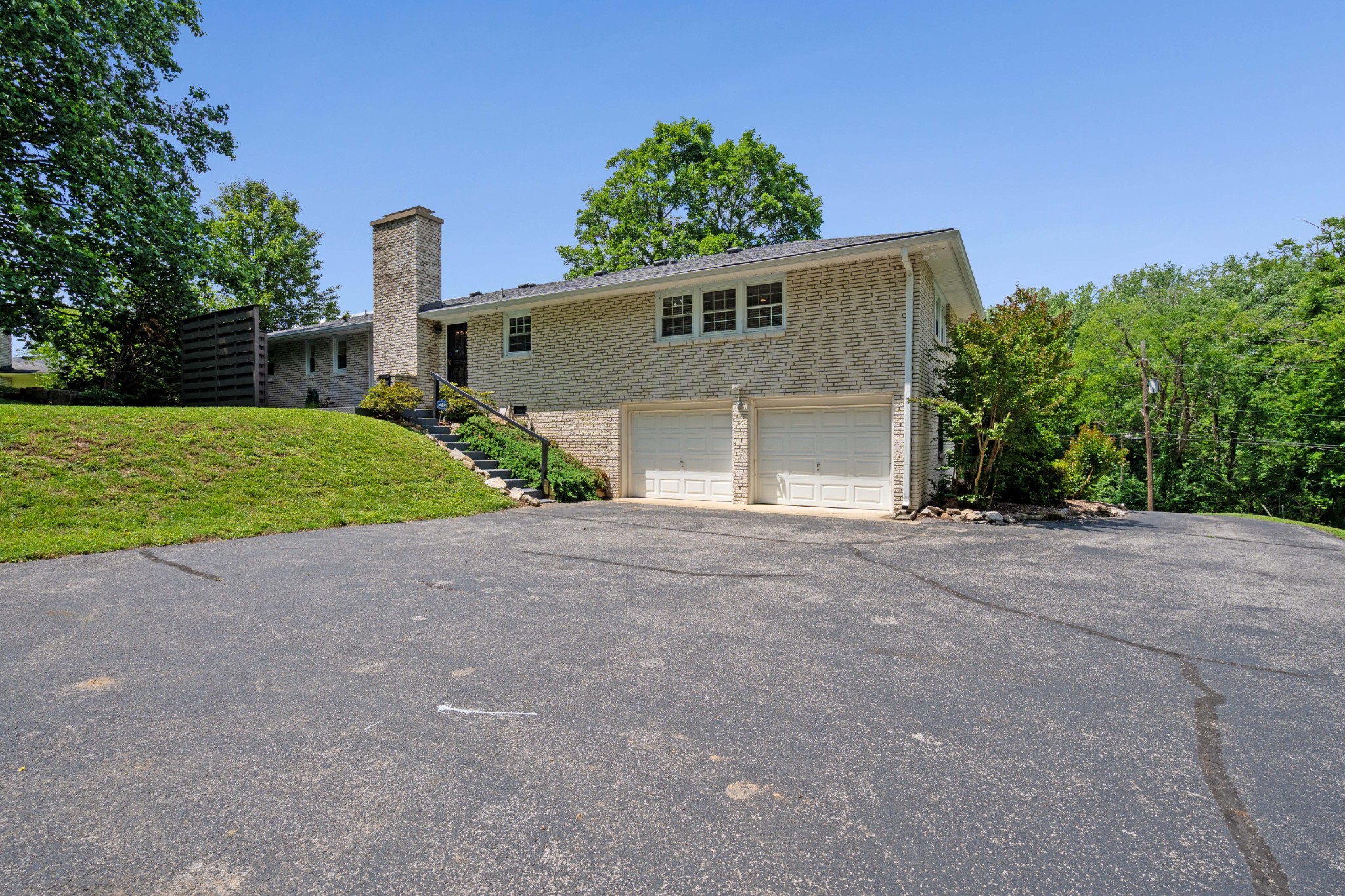 742 Currey Road Nashville TN 37217