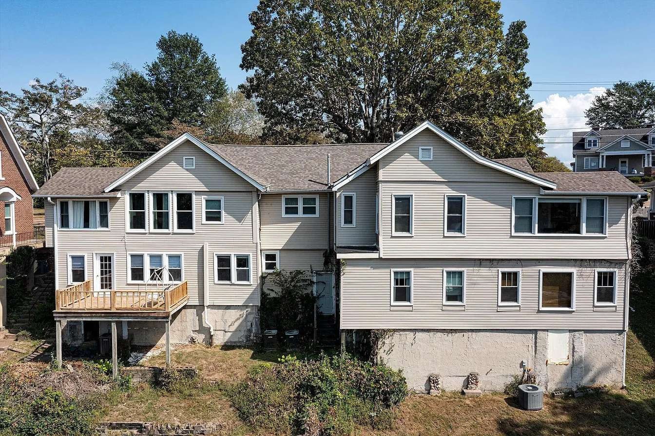 549 S Crest Road Chattanooga TN 37404