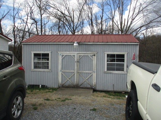 721 Hog Back Ridge Road Bethpage TN 37022