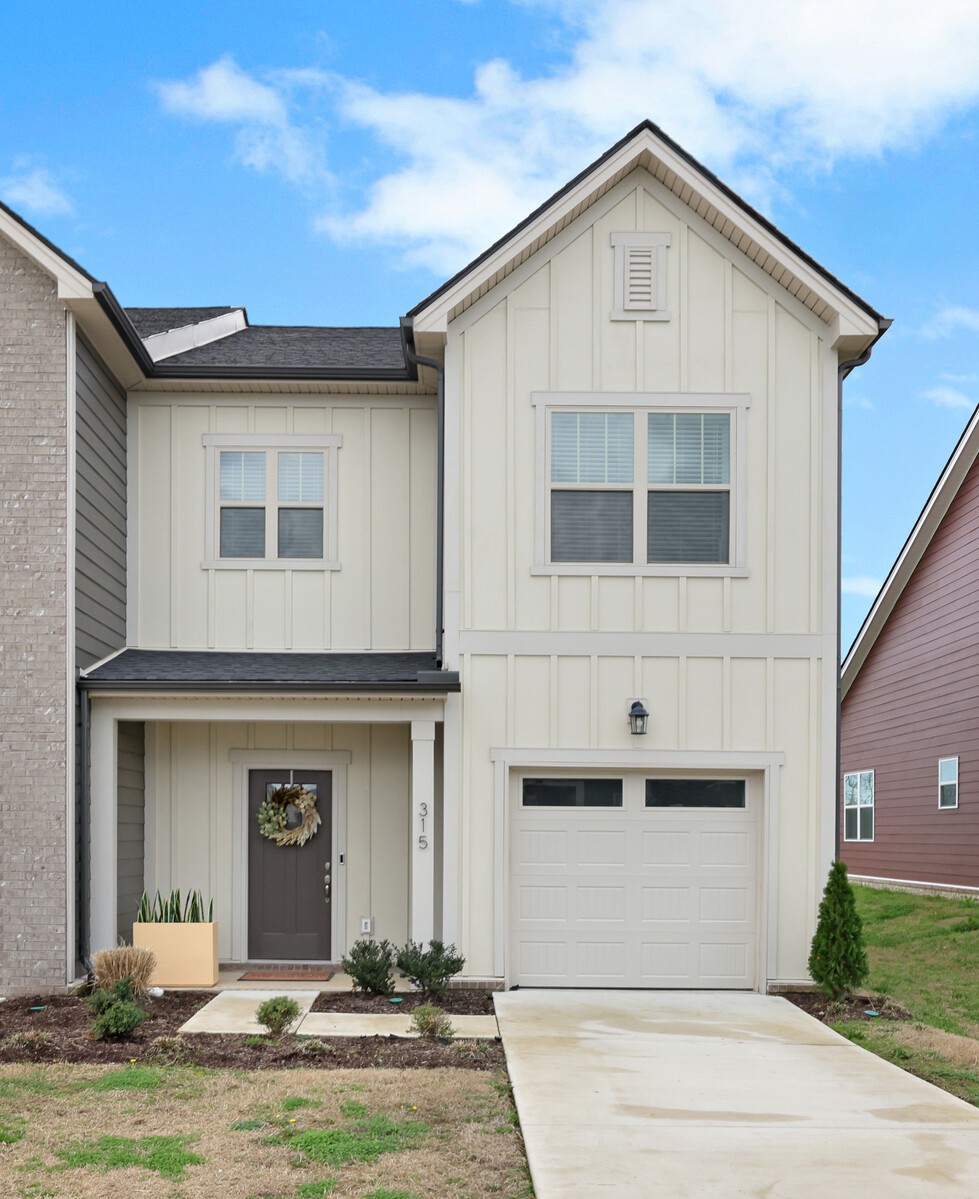315 Carver Connection Lebanon TN 37087
