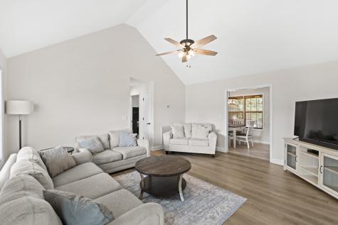 51 Larkspur Court Tullahoma TN 37388