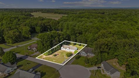 51 Larkspur Court Tullahoma TN 37388