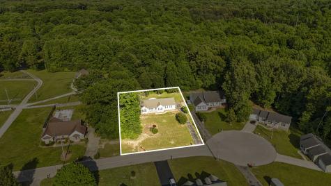 51 Larkspur Court Tullahoma TN 37388