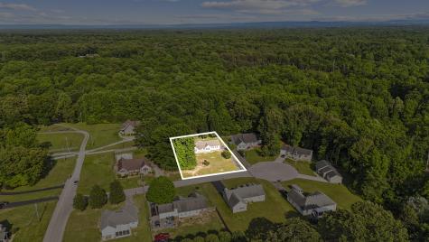 51 Larkspur Court Tullahoma TN 37388