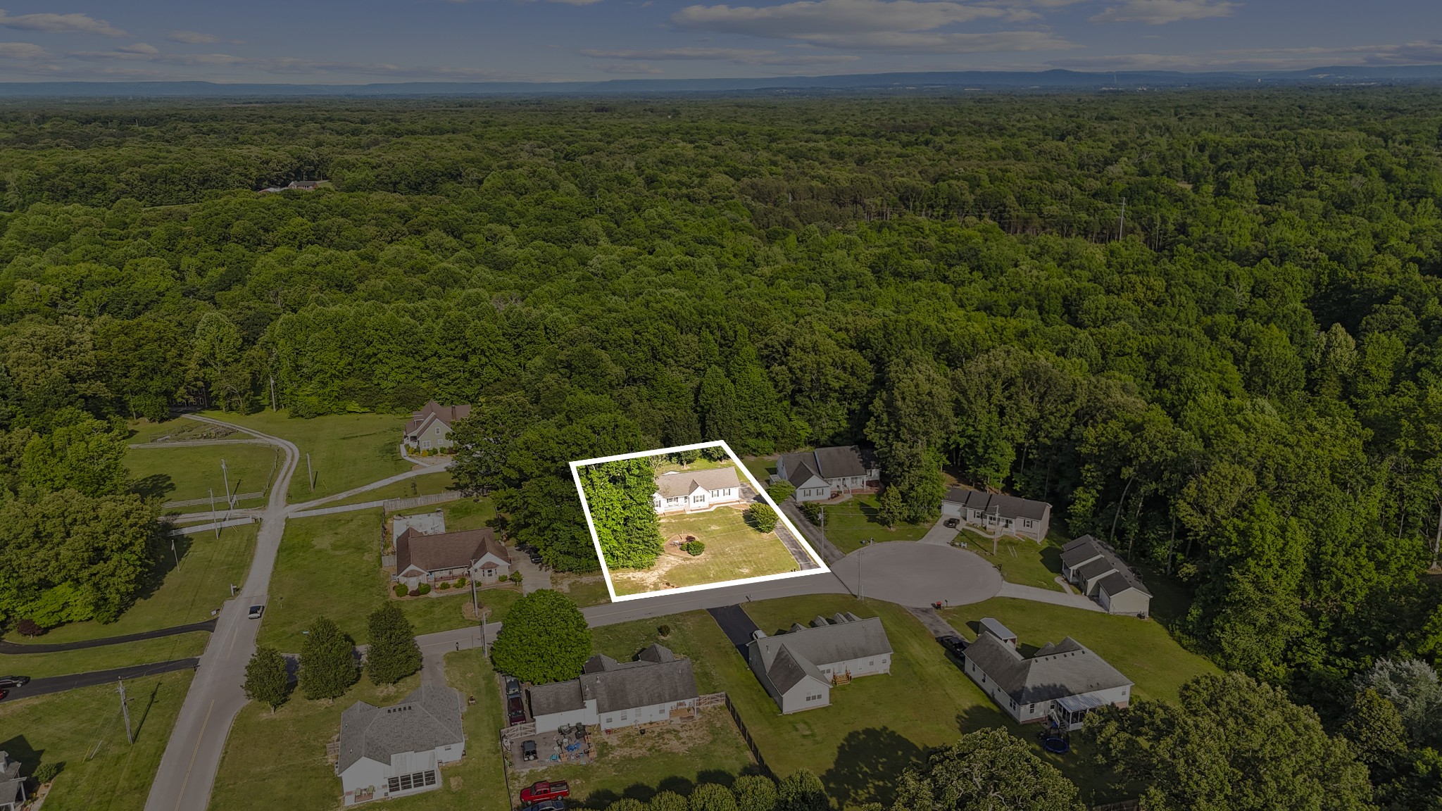 51 Larkspur Court Tullahoma TN 37388