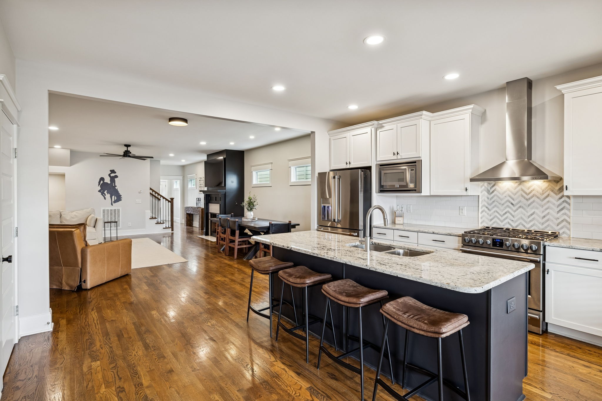 952 9th Ave, S Nashville TN 37203