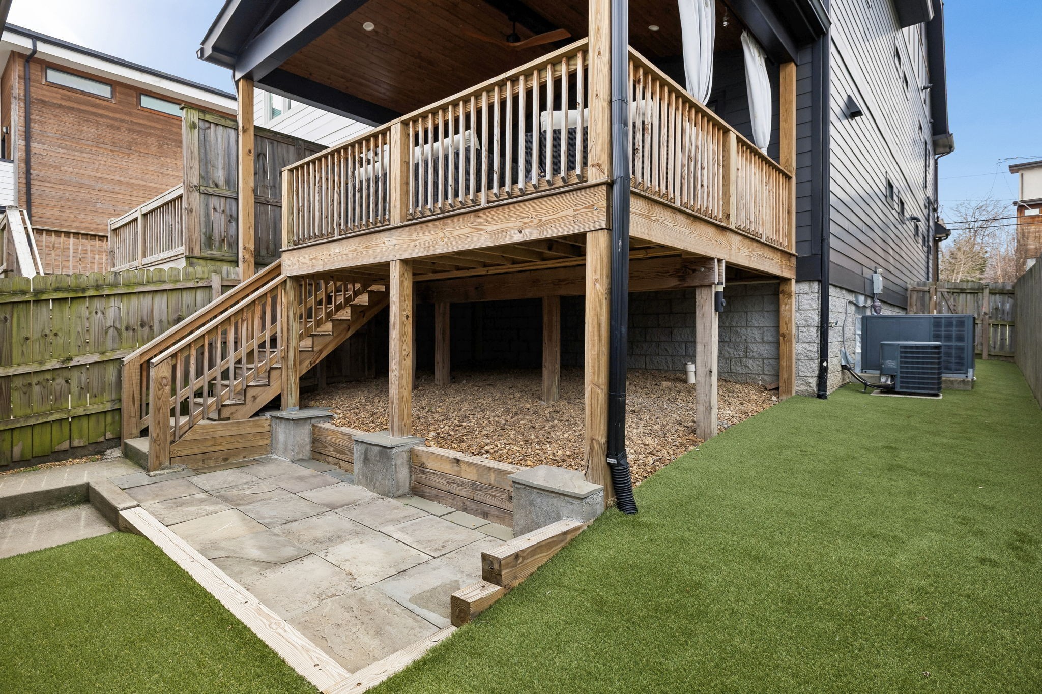 952 9th Ave, S Nashville TN 37203