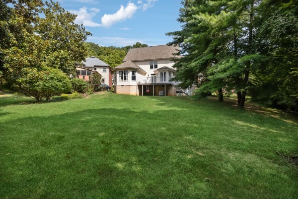 2701 N Highlands Drive Nashville TN 37221