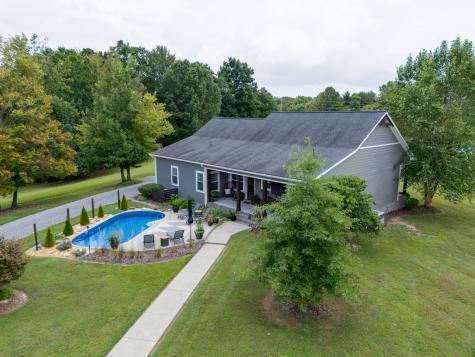 11076 Highway 52, W Westmoreland TN 37186