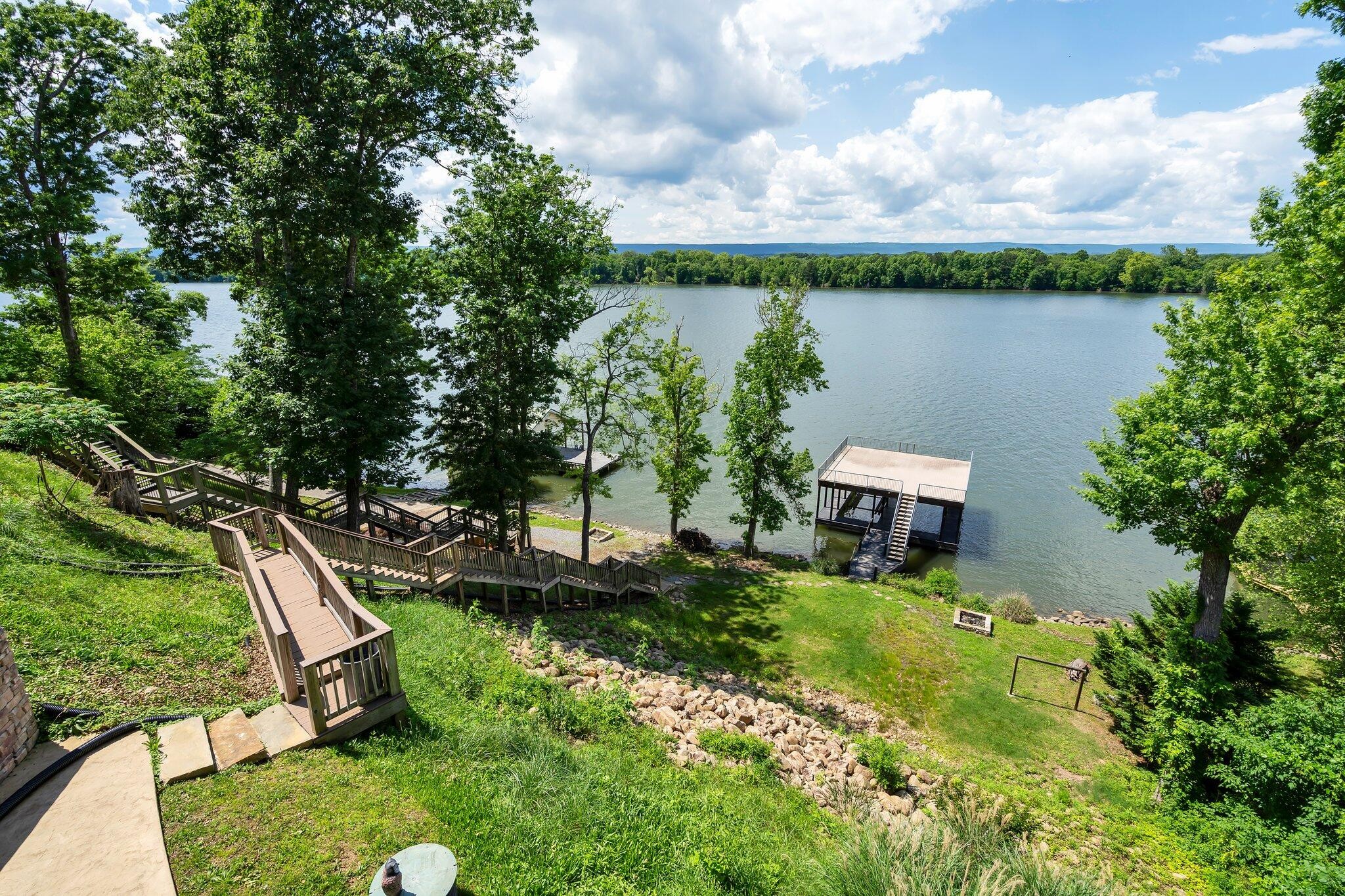 341 Russell Lane Decatur TN 37322
