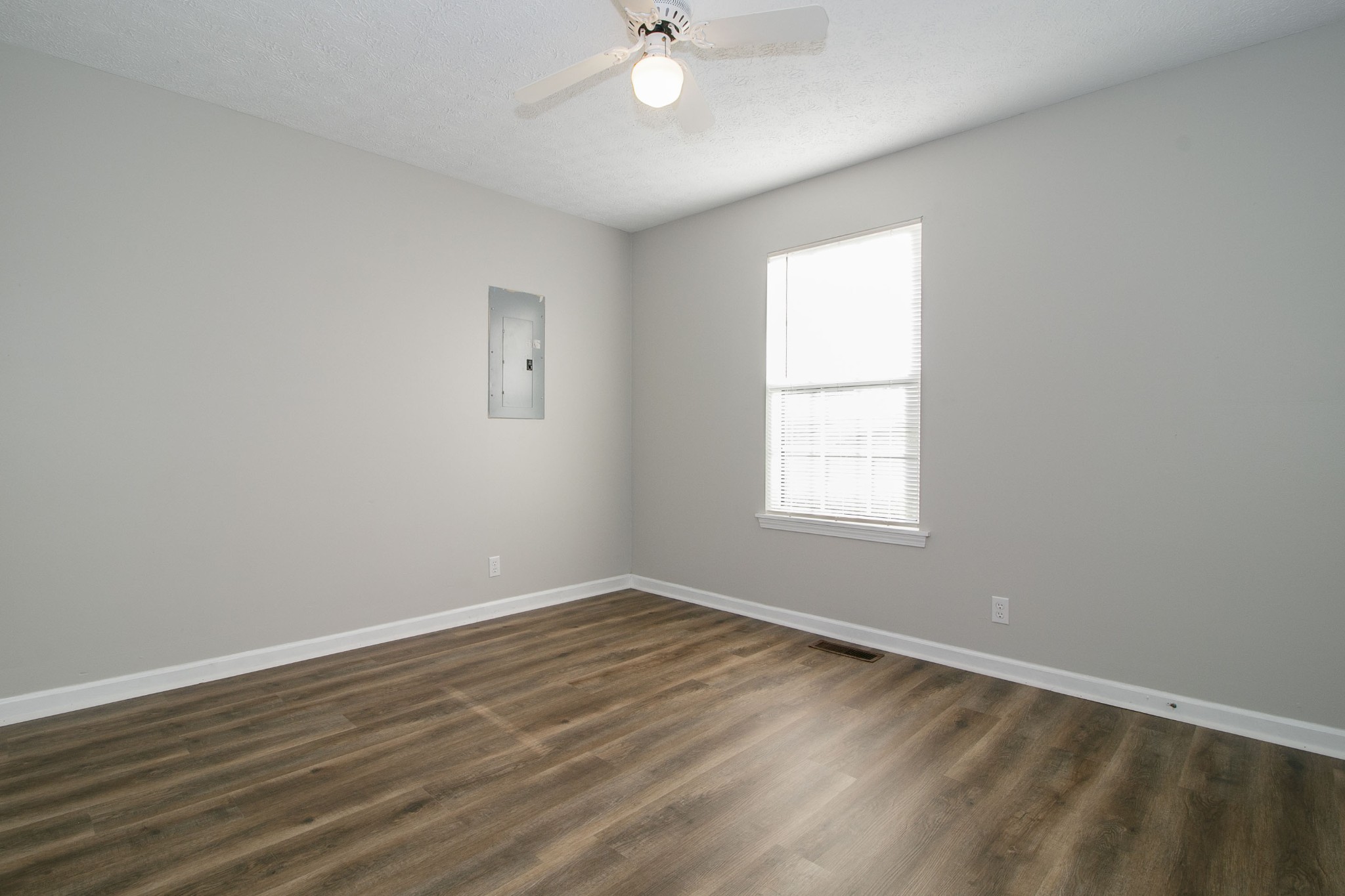 631 Artic Avenue Oak Grove KY 42262
