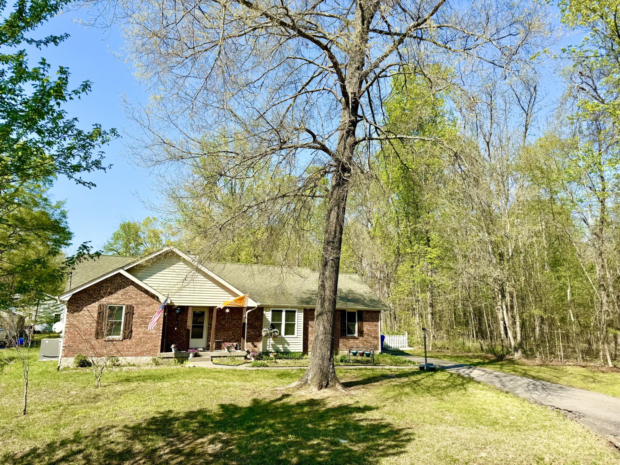 402 Rolling Acres Drive White House TN 37188