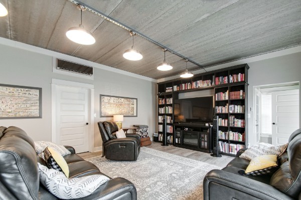 1004 Holly Tree Gap Road Brentwood TN 37027
