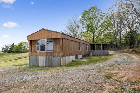 1033 Pollard Road Walling TN 38587