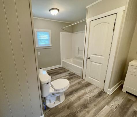 110 Shannon Road Leoma TN 38468