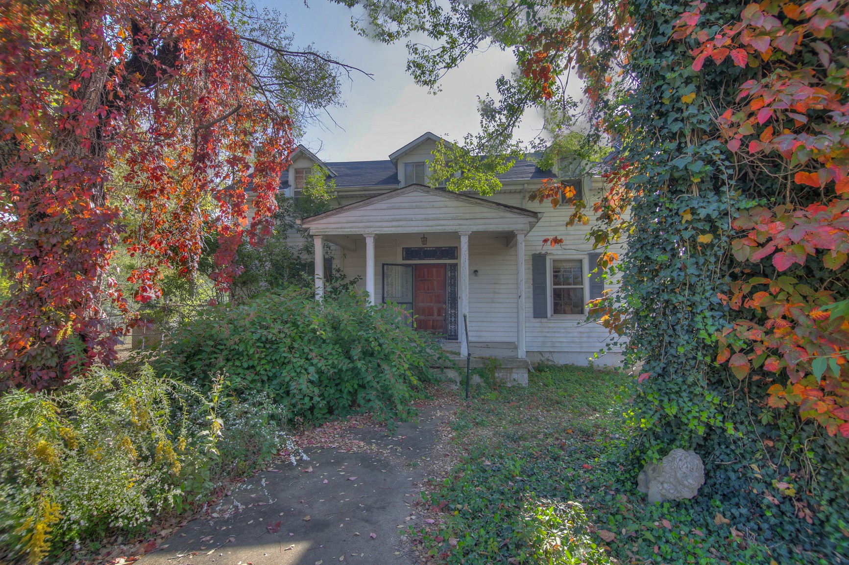 1668 Nashville Highway Columbia TN 38401