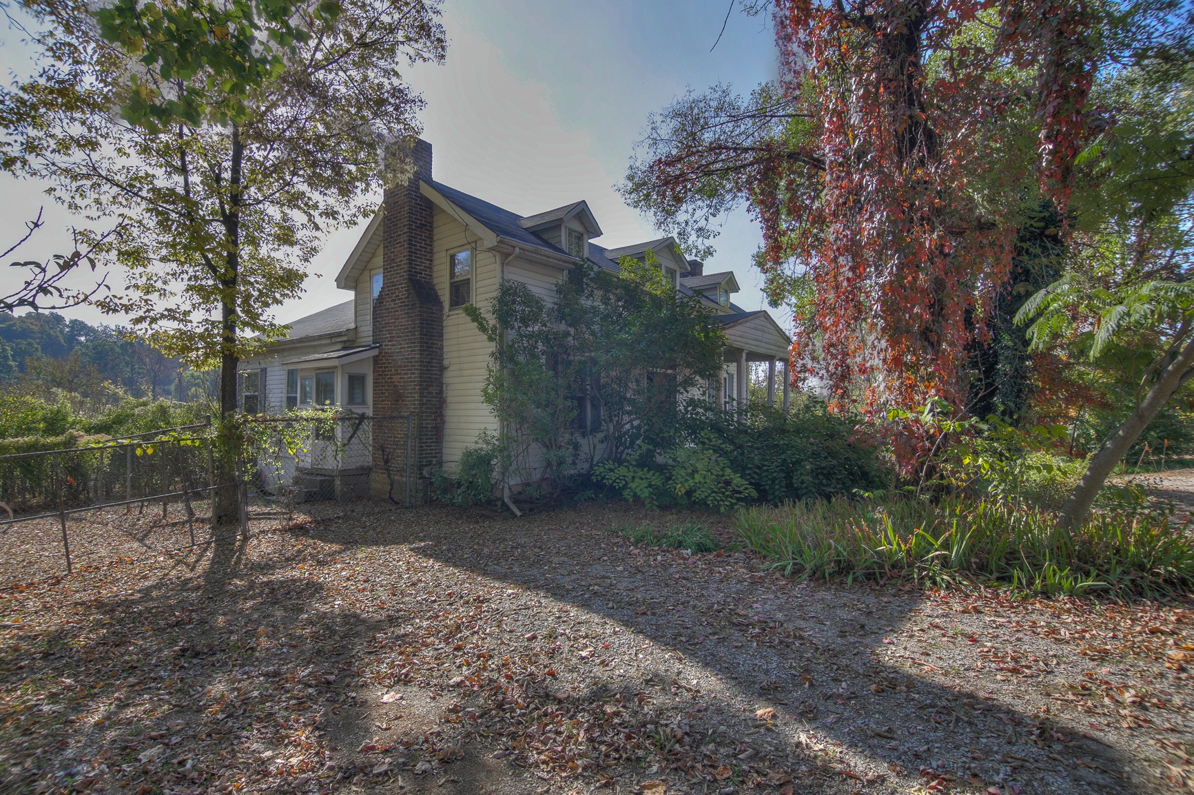 1668 Nashville Highway Columbia TN 38401
