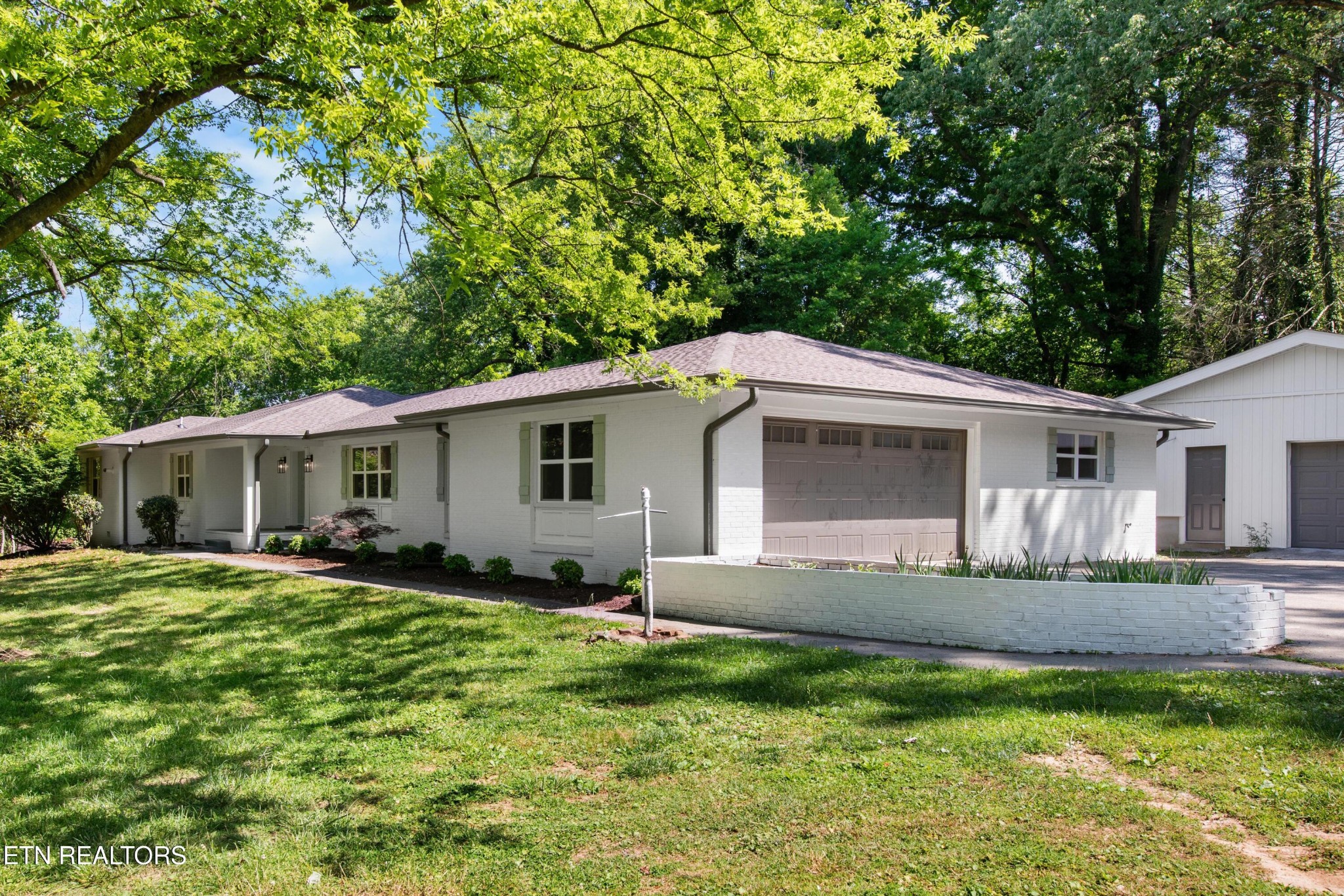 1504 Roane State Highway Kingston TN 37763