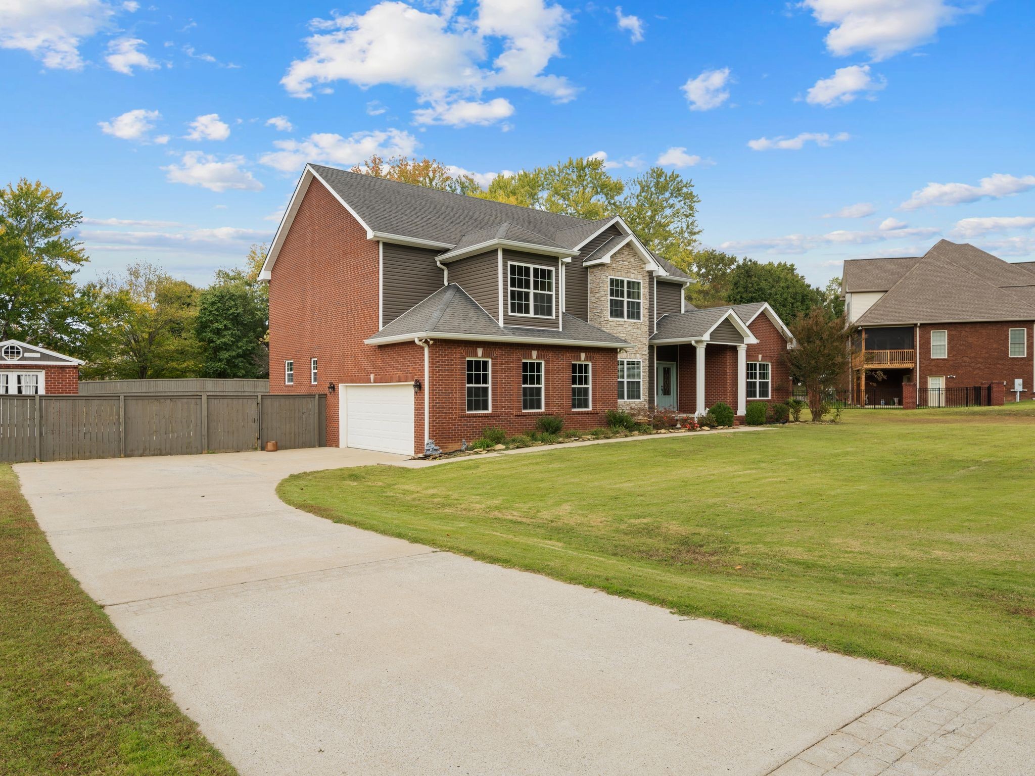 650 Dixie Bee Road Clarksville TN 37043