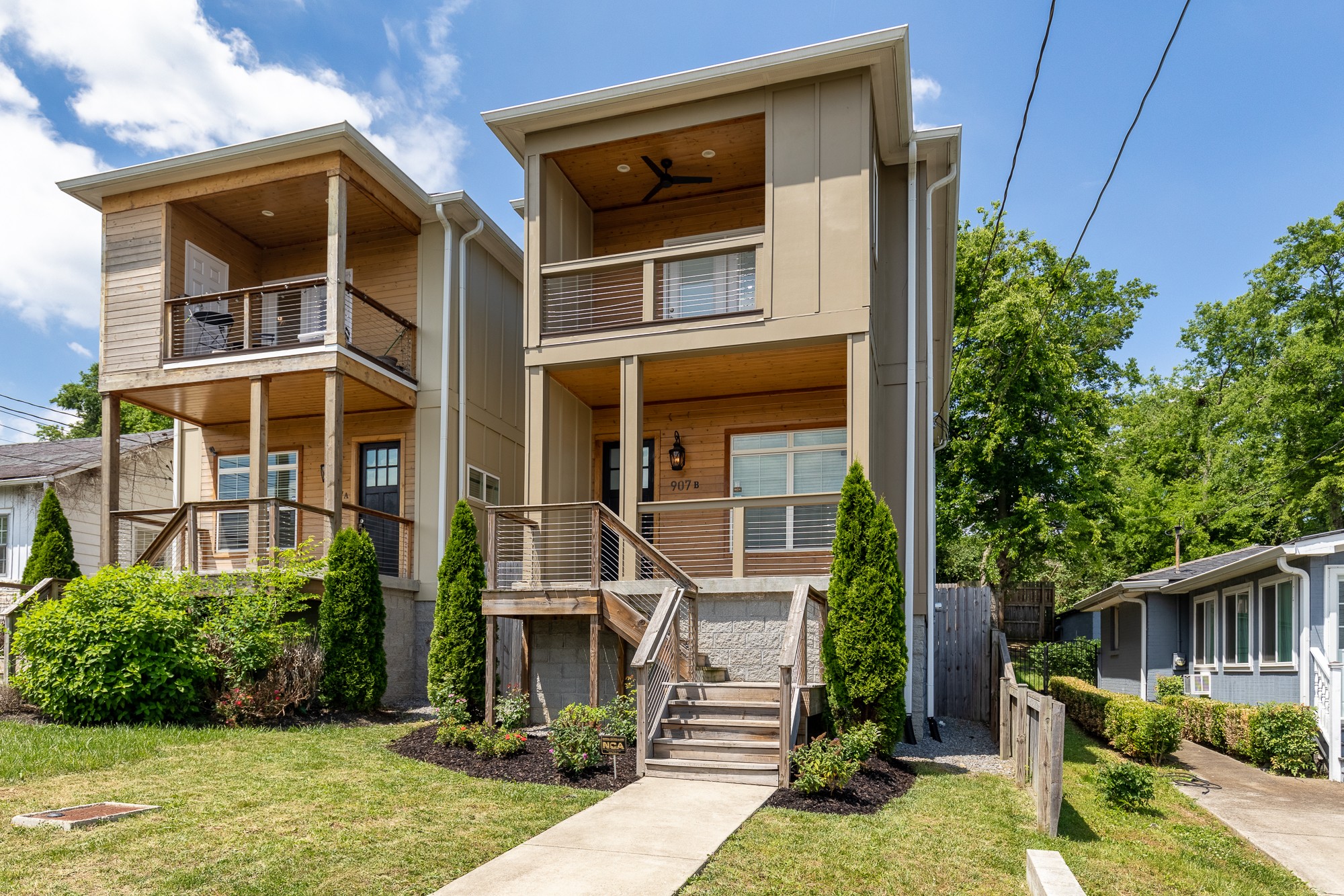 907b 32nd Ave, N Nashville TN 37209