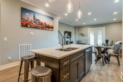 907b 32nd Ave, N Nashville TN 37209
