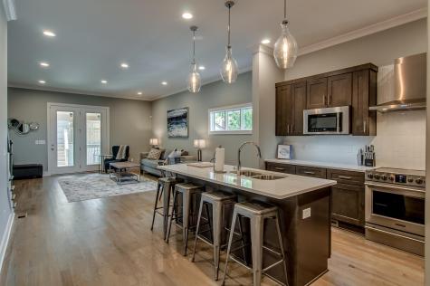 907b 32nd Ave, N Nashville TN 37209